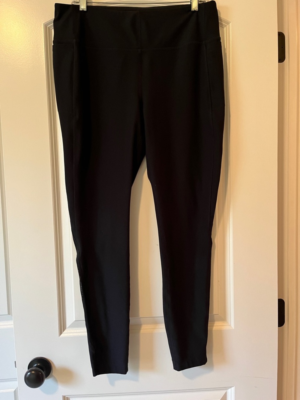 Mondetta Black Performance + Luxury Leggings - Picture 3 of 7
